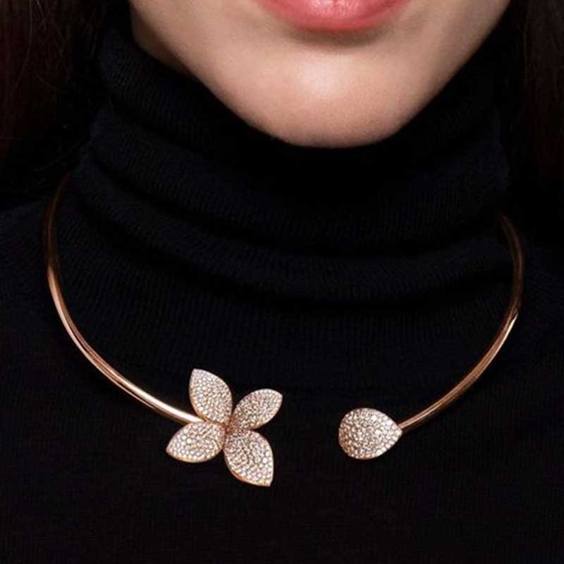 Moda nuevo estilo collar de flores chica caliente simple collar de diamantes de imitación accesorios de alta gama Necklace