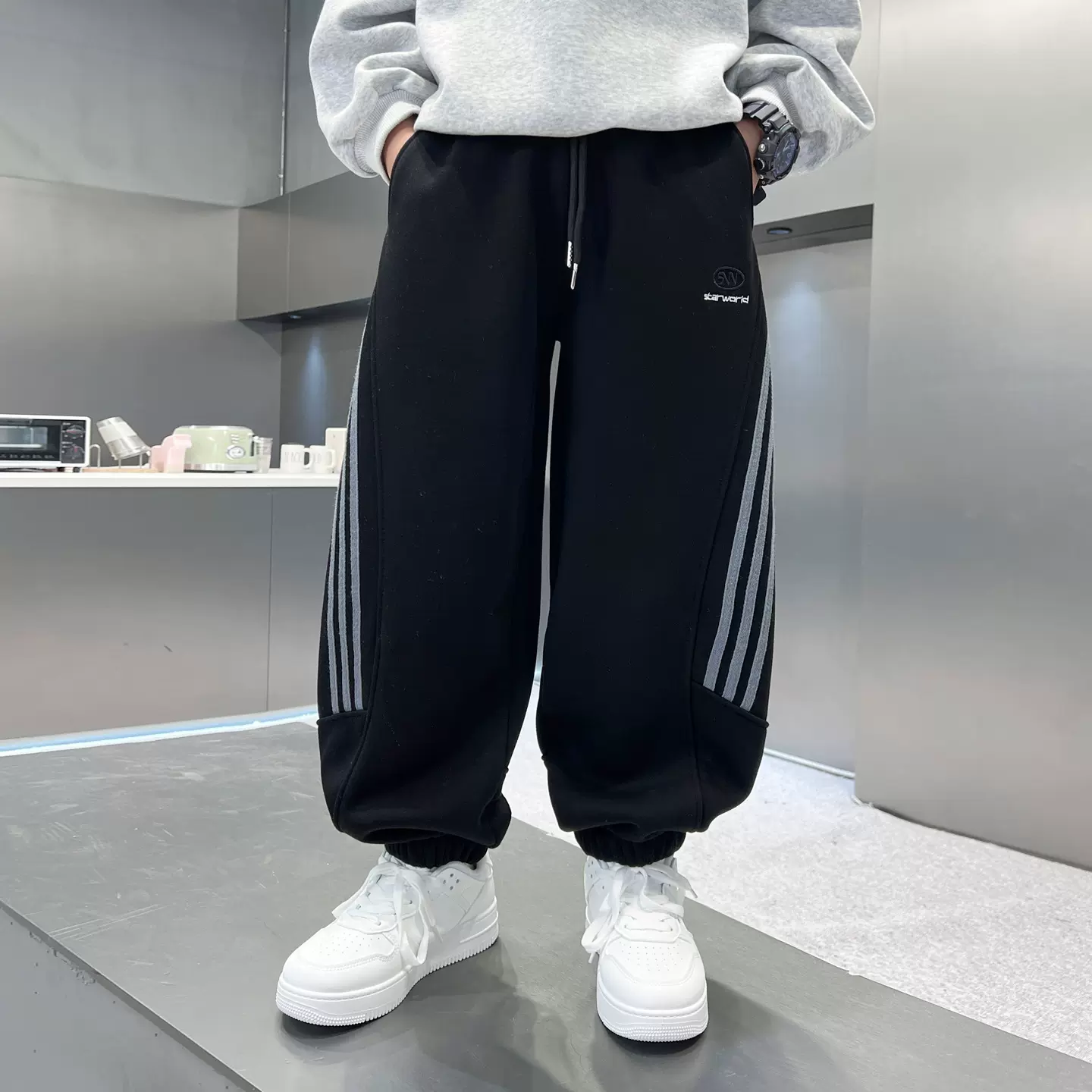 2025秋冬新款童裤儿童休闲阔腿裤男童舒适运动裤中大童针织卫裤潮