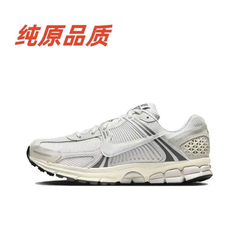 夏日透气**Vomero5浅米灰