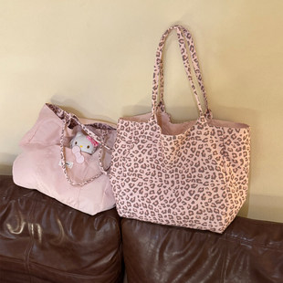 �nϵins�L��ɫ���y������Ů2026�¿��Ĵ������ճ�ͨ�چμ����ذ�
