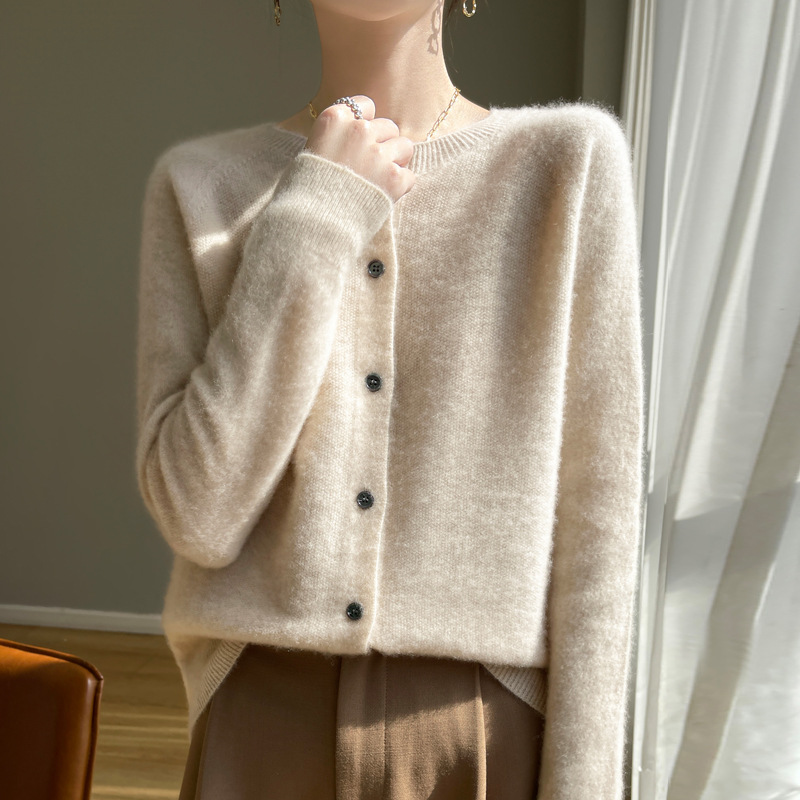 Knitted cardigan