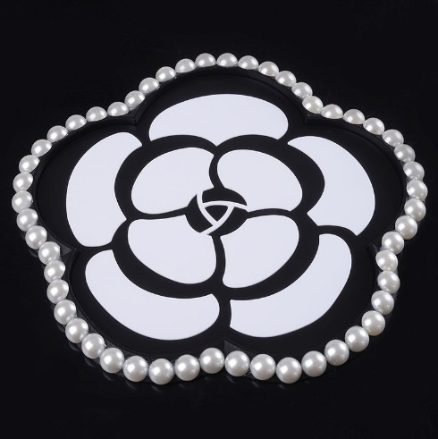 汽车防滑垫车载车用硅胶耐高温汽车摆件防滑垫珍珠山茶花