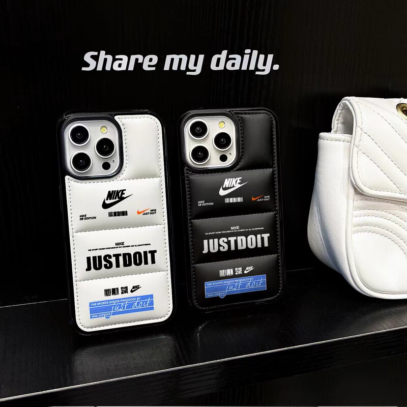 Trendy Brand Nike Hook Design Suitable for Apple 16 Pro Max down Jacket Phone Case iPhone 17 Pro Fashionable and Unique Trendy Brand Nike Hook Design Suitable for Apple 16 Pro Max down Jacket Phone Case iPhone 17 Pro Fashionable and Unique