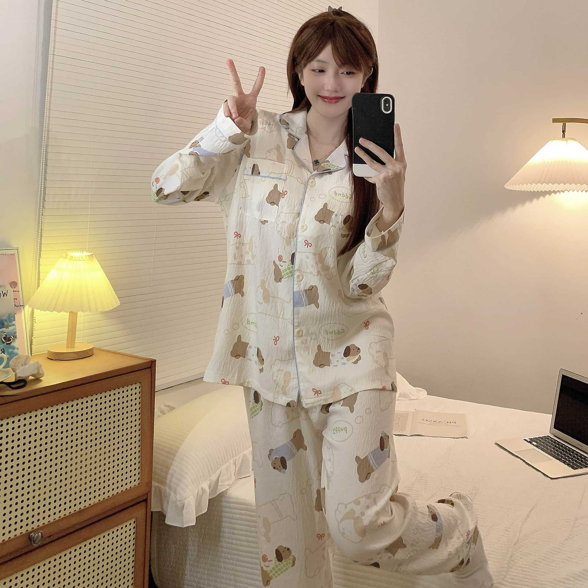Pijamas al por mayor transfronterizos de primavera y otoño nubes de algodón pantalones de manga larga cardigans lindos con cojín de pecho se pueden usar ropa de hogar