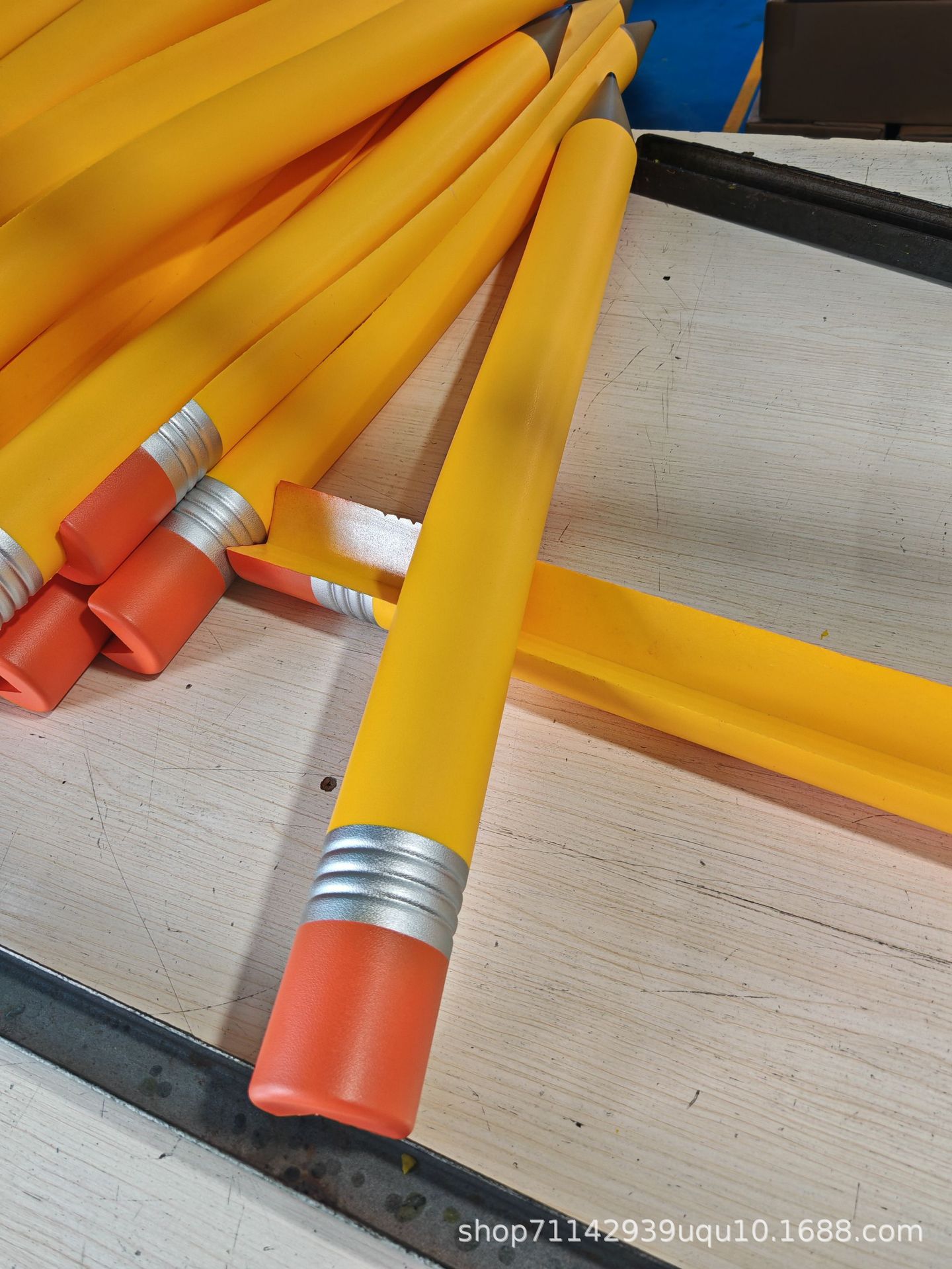 In-Stock Pu Anti-Collision Strips Corner Guards Soft Edge Protection Strips Buffer Anti-Collision Industrial Black and Yellow Warning Self-Adhesive No Drilling Required