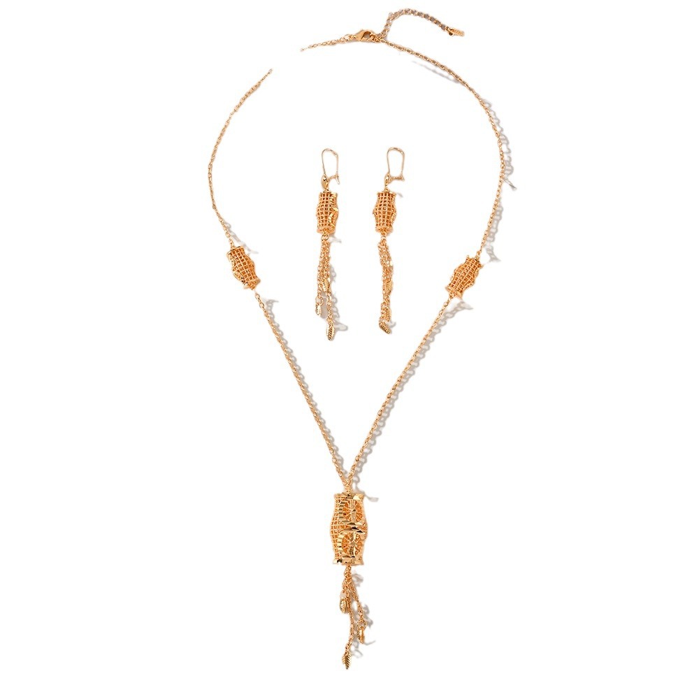 Europa y América de moda oreja colgante conjunto de joyería bronce dorado retro pendientes collar joyería transfronteriza de Oriente Medio