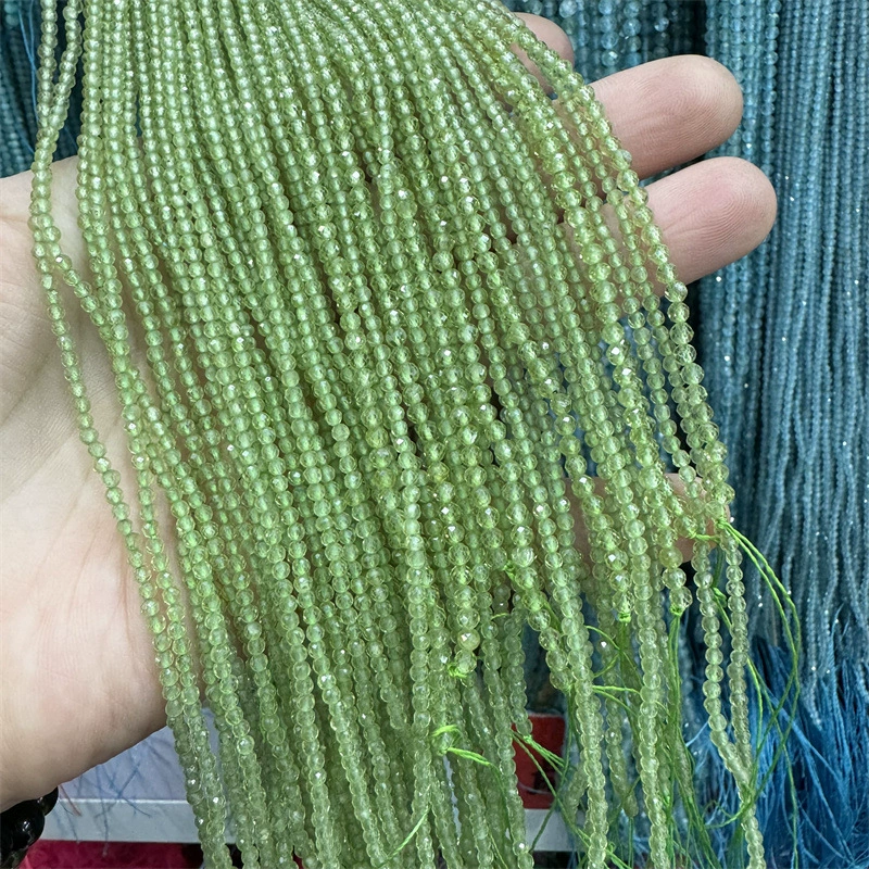 Peridot Chip Beads Natural Irregular Peridot Chips 3–8 mm, strands 40–80 cm, assorted counts