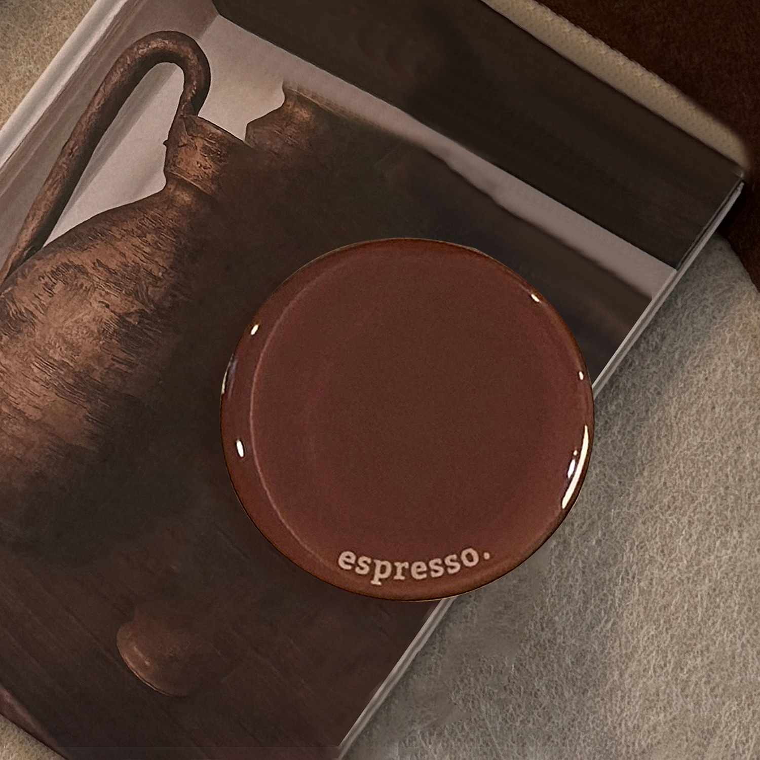 Cream-Style Retro Coffee-Colored Stand Suitable for Back-Mounted Shell Retractable Multi-Functional Folding Glue Lazy Mobile Phone Stand Hard