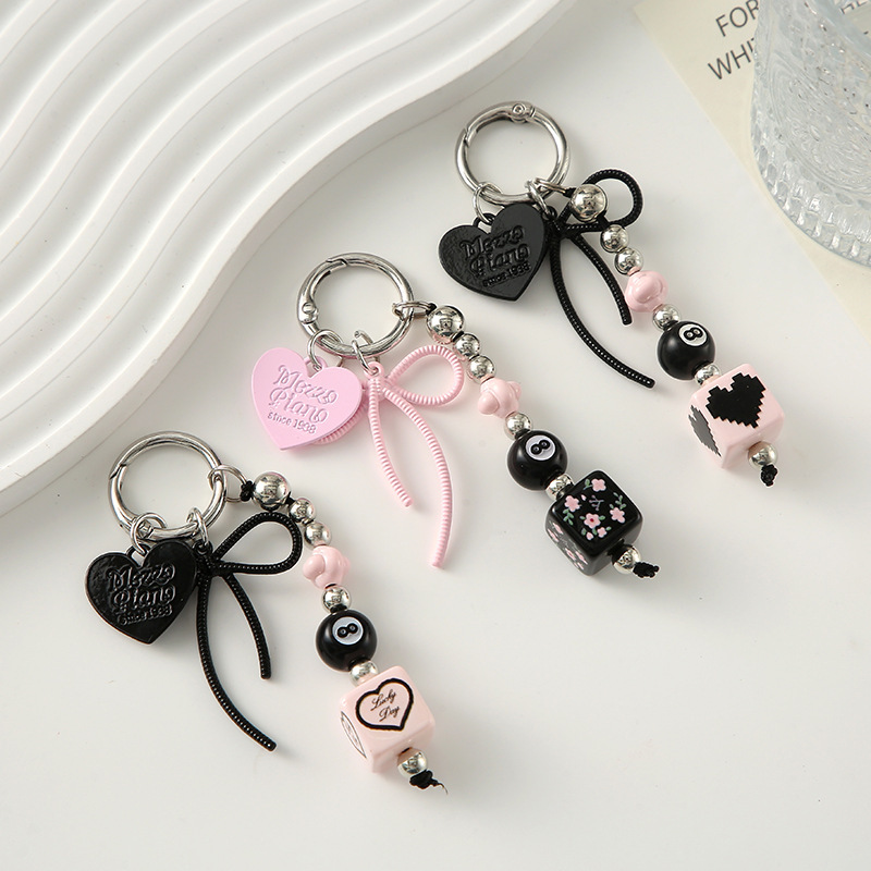 Korean and Japanese Ins Style Heart Black Pink Spicy Girl Color Car Keychain Girly Heart-Shaped Fashion Small Pendant