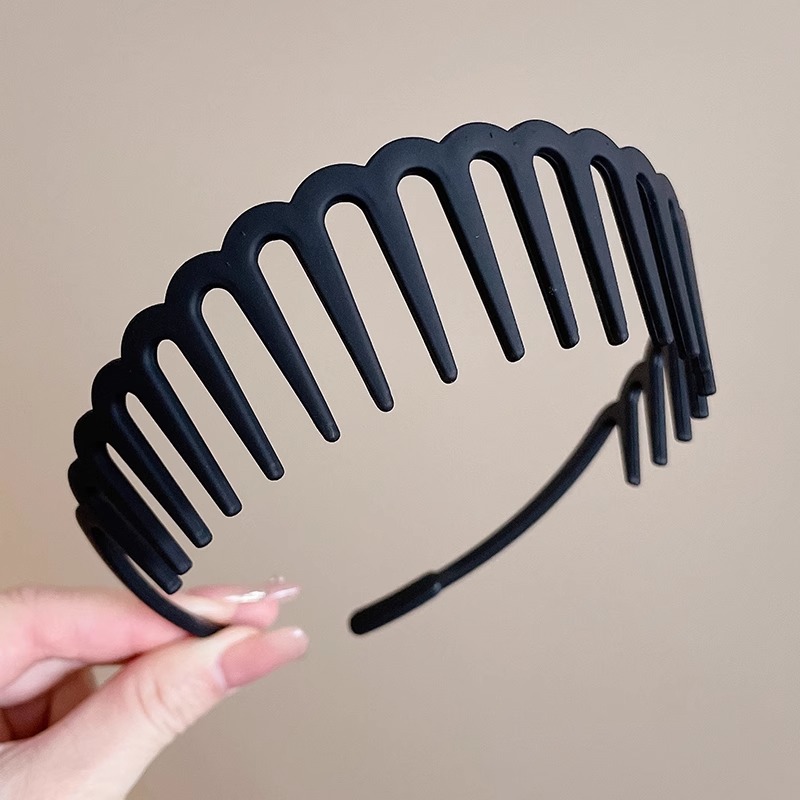 Dientes largos mate negros