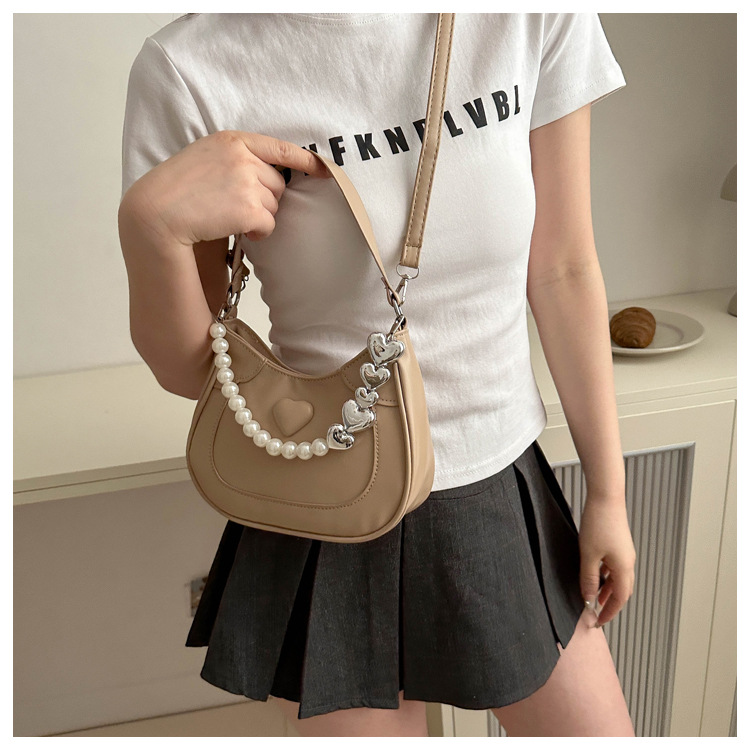 391g Weight Polyester Lining Material Beading, Sewing Thread Fashion Element Zipper Closure Type Single Shoulder Strap Strap Type Underarm Bag Bags Type Casual Occasion Pu Leather Material Heart Shape Pattern All Seasons Season Women's Gender Streetwear Style Dumpling Shape Shape Small Size Women's Small Pu Leather Heart Shape Streetwear Beading Sewing Thread Dumpling Shape Zipper Underarm Bag 10