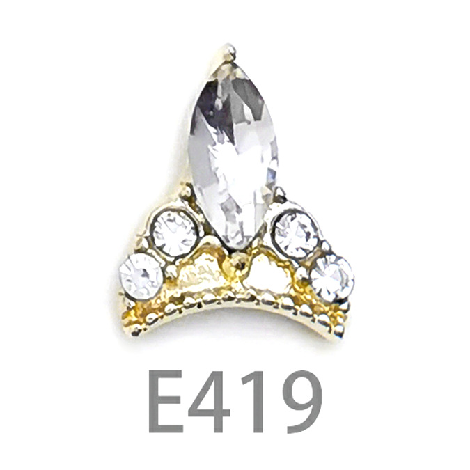 Nuevo transfronterizo europeo y americano estilo corona uñas joyería mezclado lote exquisito en forma de corazón rhinestone Cruz uñas rhinestone venta al por mayor