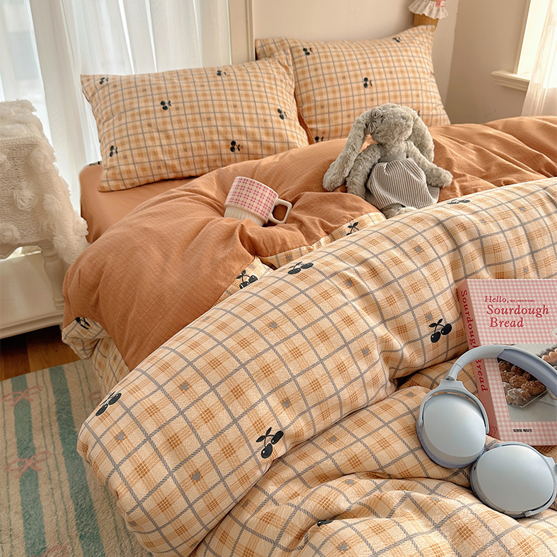 Cama de algodón de cuatro piezas A clase madre y bebé dormir desnudo pro piel sábanas de cama de algodón puro Kasa dormitorio dibujos animados lindos tres piezas 4