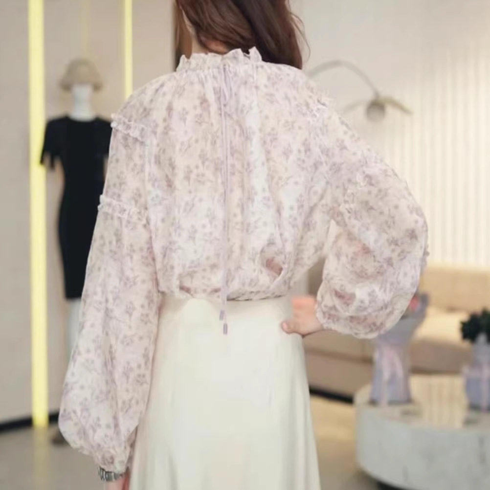 Áo sơ mi dài tay nữ hai lớp phối ren hoa nhí, chất liệu mềm mại — Bột hoa anh đào - Hoa nhỏ chi tiết 2