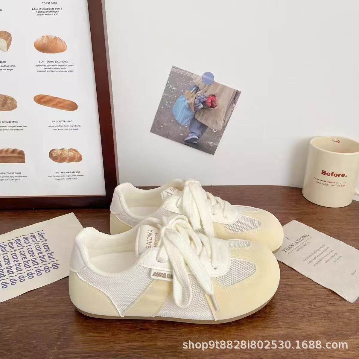 88-7598 Coreano encantador dibujo animado Agan De zapatos de entrenamiento para mujeres primavera 2026 nuevos zapatos blancos de viaje universal