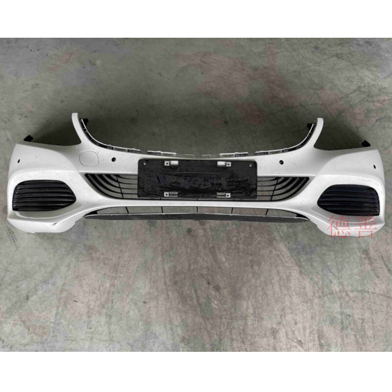 Applicable to Mercedes-Benz 205 204 C180 C200 C260 C300 C350 C63 front and rear bumper
