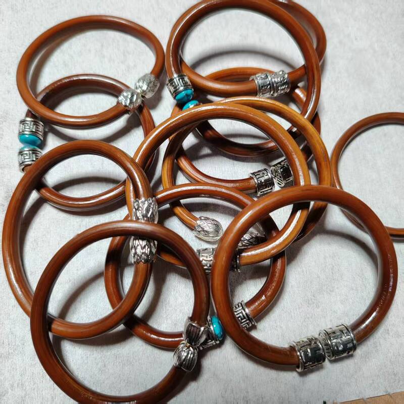 Chicken Blood Vine Xizang Shan Nan Seamless Bracelet Discount Couple Jewelry Open Bracelet Handmade Jewelry Chicken Blood Vine Xizang Shan Nan Seamless Bracelet Discount Couple Jewelry Open Bracelet Handmade Jewelry