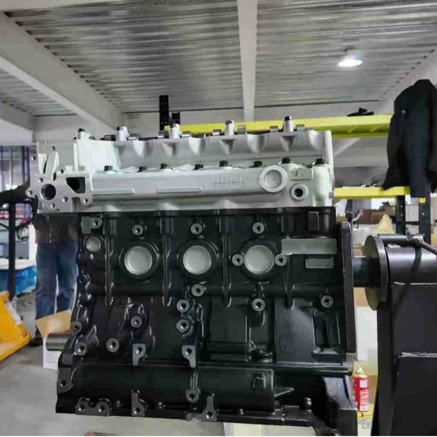 Mitsubishi 4m40 Engine Bare Unit, Suitable for Models Such as Delica, Direct Supply from the Manufacturer