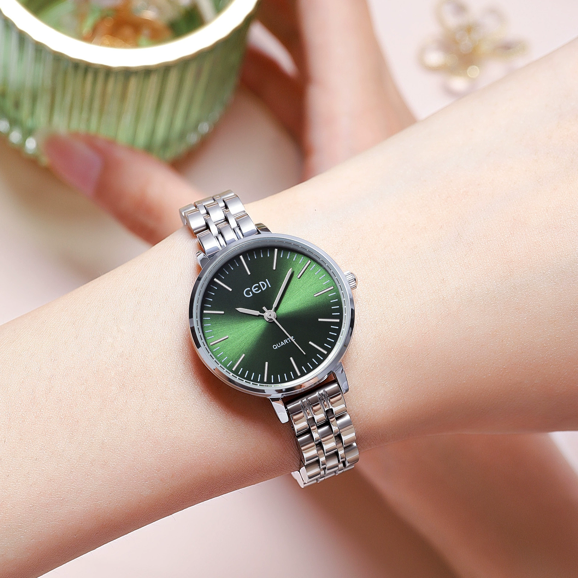 Кожух-ремень для часов Georgi? quartz watch strap stainless steel, simple and elegant design, light luxury style