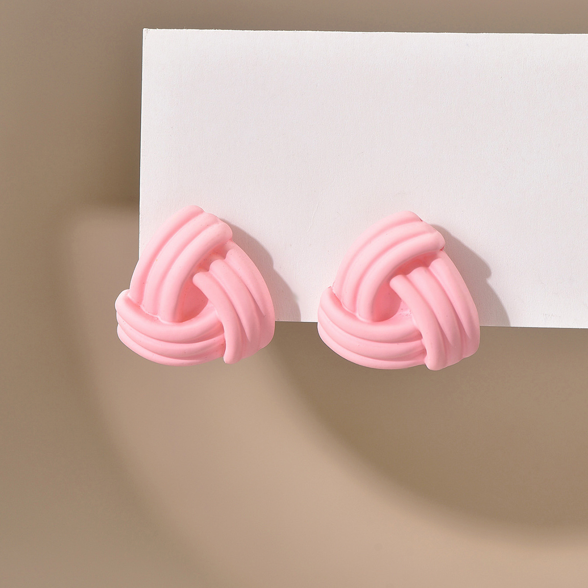 1 Pair Simple Style Geometric Spray Paint Arylic Ear Studs display picture 4