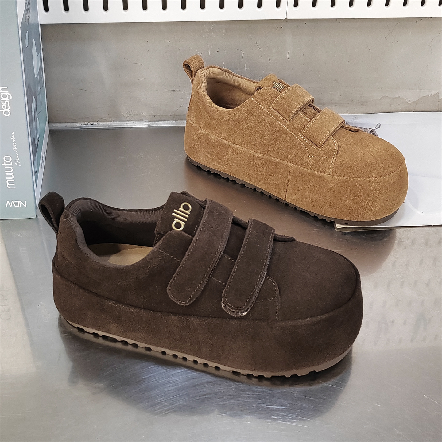 真皮勃肯鞋女魔术贴2025秋季新款软底小个子内增高休闲运动面包鞋