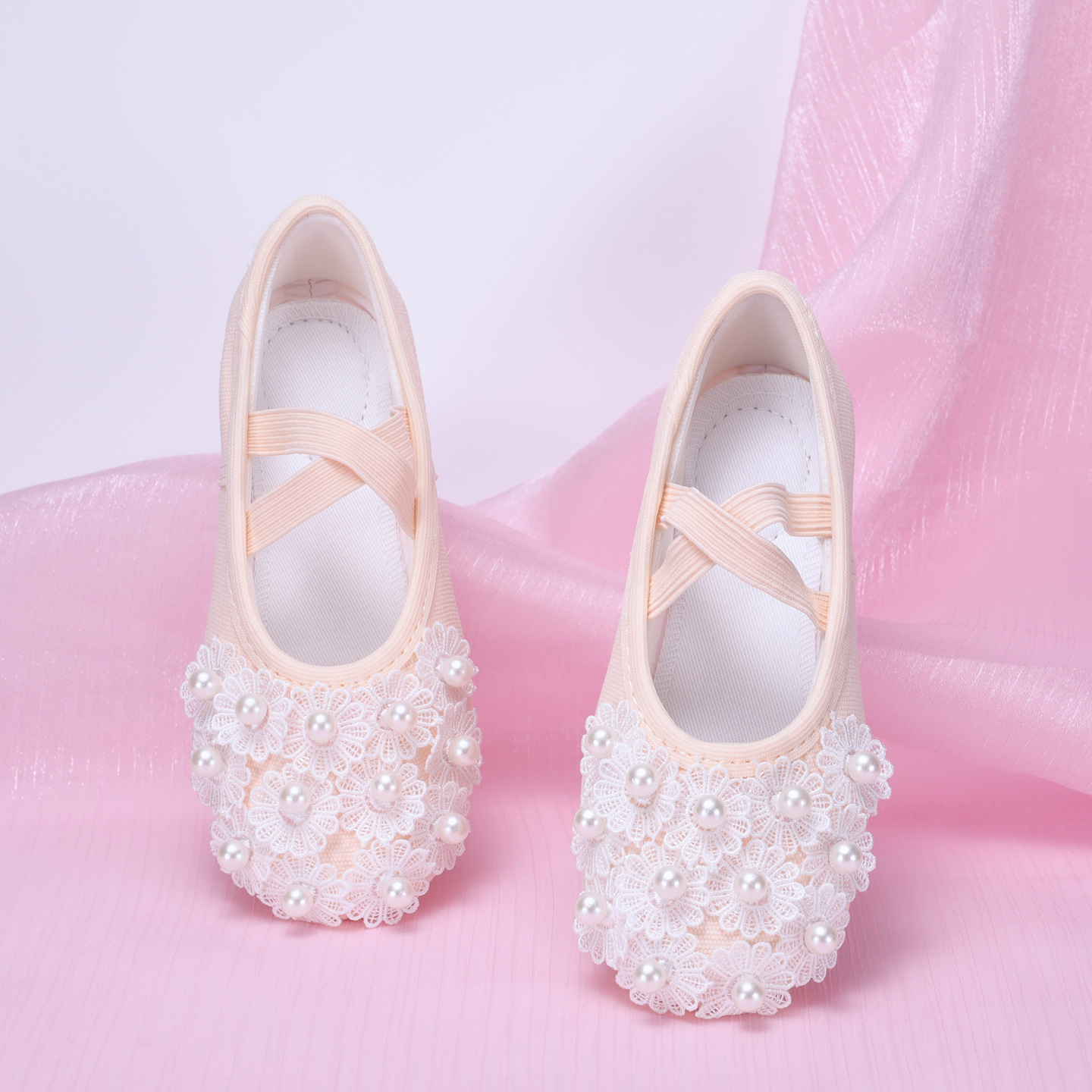 Girls' Elegant Ballet Dance Shoes Soft Sole Practice Dance Body Cat Claw Shoes Stage Performance Pearl Canvas 8017