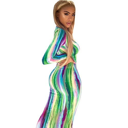 European and American TEMU Plus-Size Skirt, V-Neck, Striped, Long-Sleeve, Body-Hugging, Slim-Fit, Sexy Autumn/Winter Dress for Women