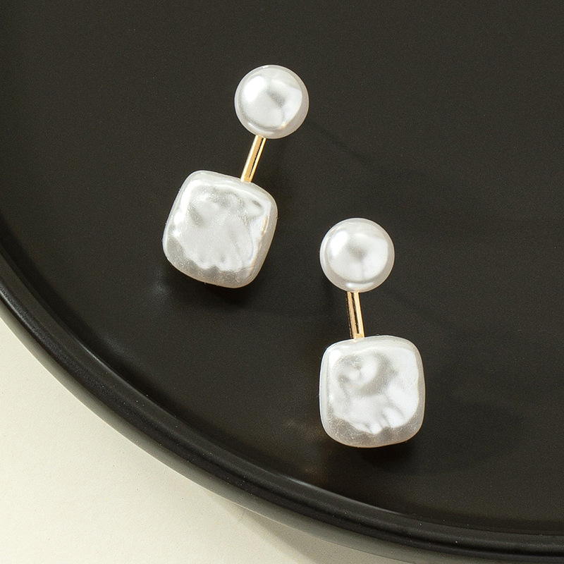 Baroque Style Geometric Round Square Pearl Earrings display picture 4