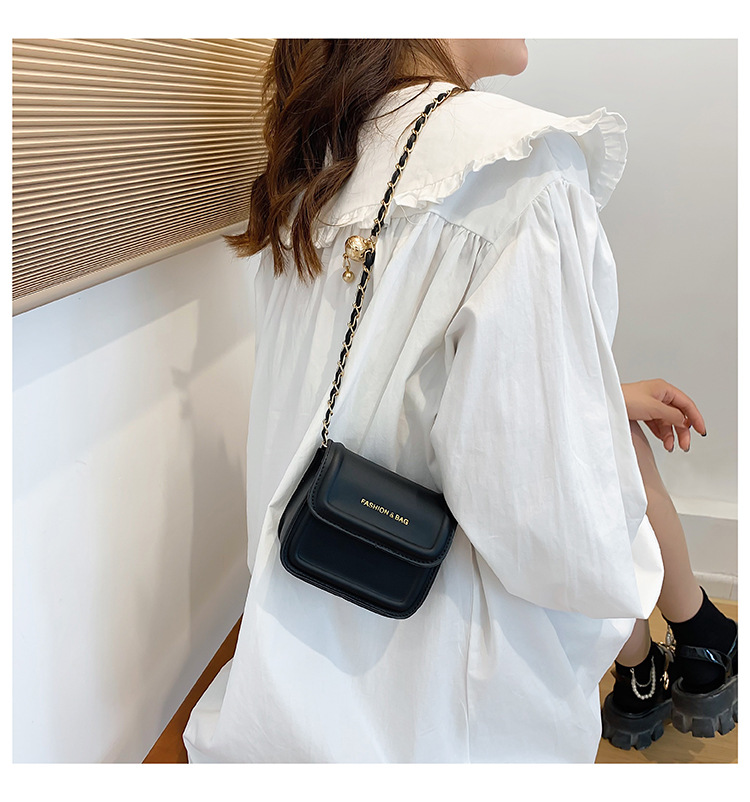 Kadınlar için yeni mini küçük çanta yaz 2024 yeni moda zincir cep telefonu çantası bu yılın tek omuz çapraz askılı küçük kare çanta_voghion.com