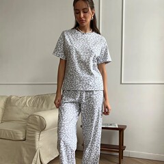パジャマ夏の女性の 2025 新しいクロスボーダー外国貿易人気ヒョウ柄ガールシンプルカジュアルスーツ