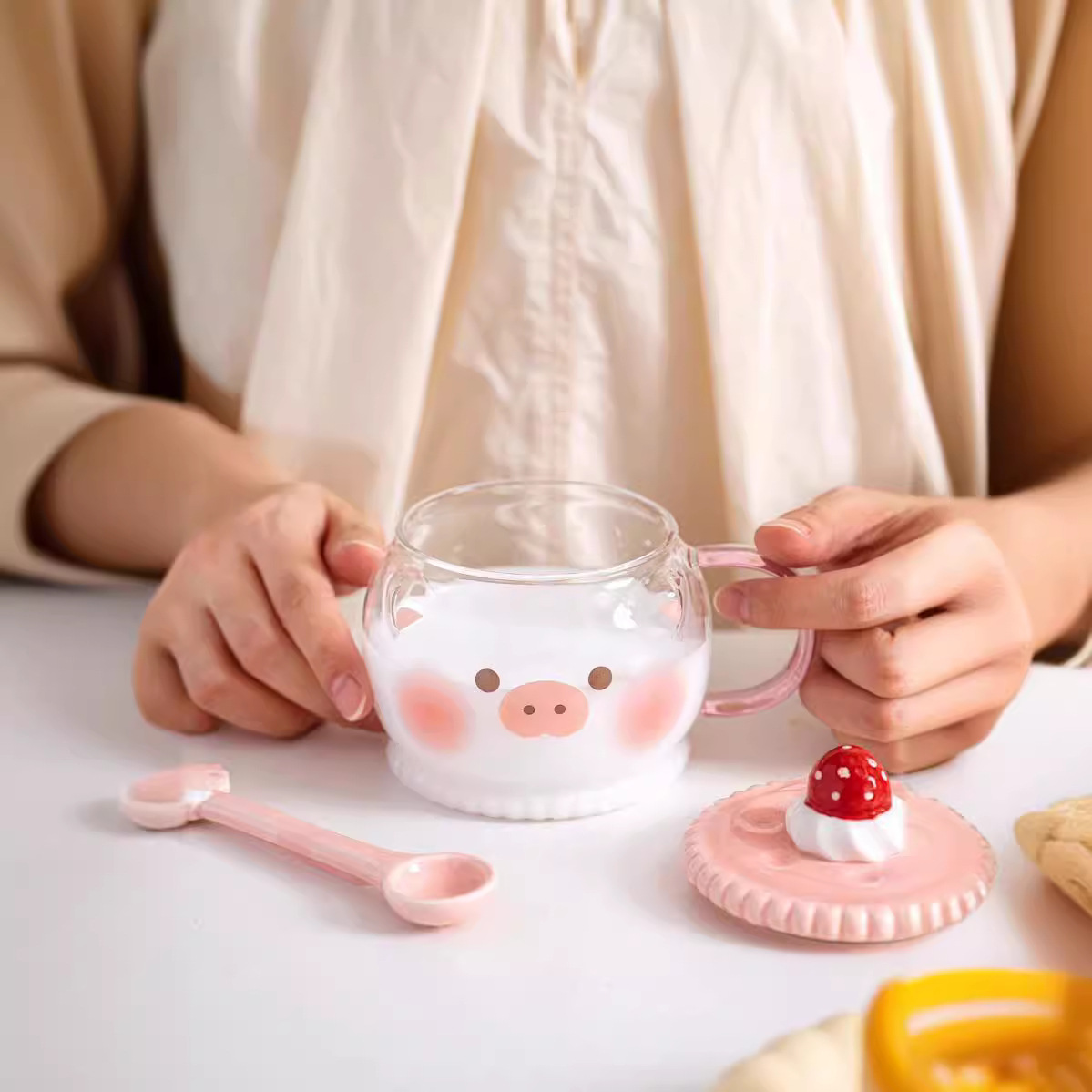 Galletas personales creativas caricaturas cariñosas cerdo gatito taza de marca acompañante regalo de alto valor facial taza de agua taza de red