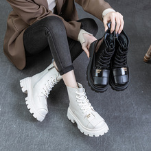 洋氣厚絨中筒厚底馬丁靴女2023冬季新款開邊珠牛皮百搭時尚女靴子
