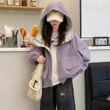 女童外套春秋装2025新款中大童洋气冲锋衣儿童秋季女孩连帽拉链衫