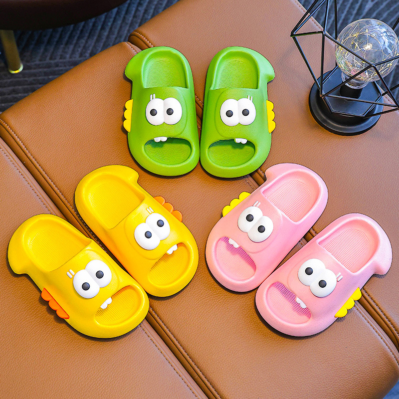 Nuevas zapatillas para niños antideslizantes para niñas Súper suaves para el hogar lindas de dibujos animados para niñas bebés sandalias para niños verano