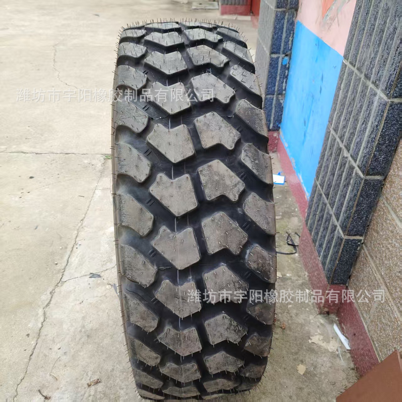 吊车365/85R20 起重机  吊车轮胎