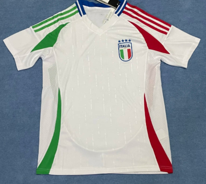 2425 Camiseta de fútbol de local y visitante transfronteriza italiana Edición especial Serie de camisetas Suministro directo de fábrica Edición conjunta