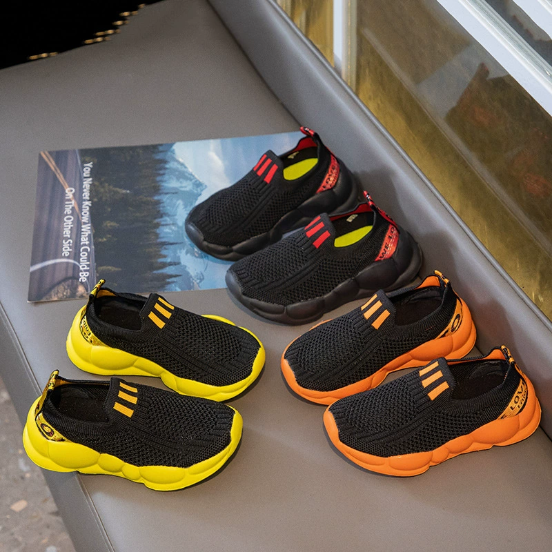 Детская спортивная обувь, обувь с дышащей сеткой, весна-осень 2025, повседневная обувь для мальчиков, вязаная обувь для девочек, кокосовая обувь, детская обувь на мягкой подошве