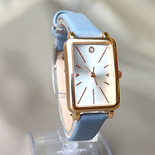 New Small Green Table Lady Retro Fashion Square Quartz Watch Wholesale Manufacturer