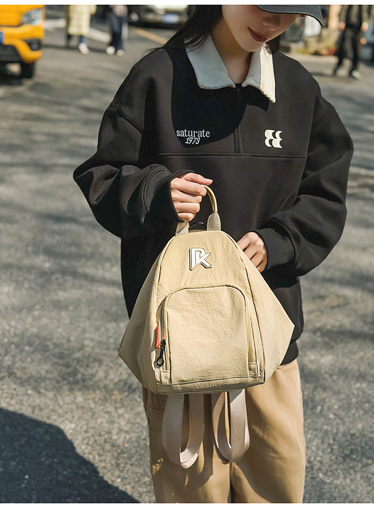 Unisex casual large-capacity crossbody bag, sporty casual student backpack, fashionable and versatile commuter single-shoulder bag undefined