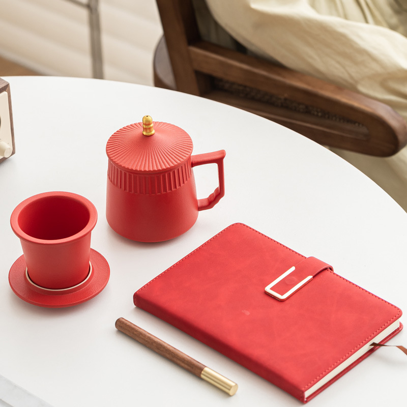 Ciudad Prohibida Wenchuang taza de cerámica de tres piezas taza de filtro conjunto de bolígrafo de portátil caja de regalo bolsa LOGO grabado