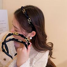 ��ĸ��ɫ�z�q�l��Ů��2025���¿���B��^��^���͹žW�t�lٴ�