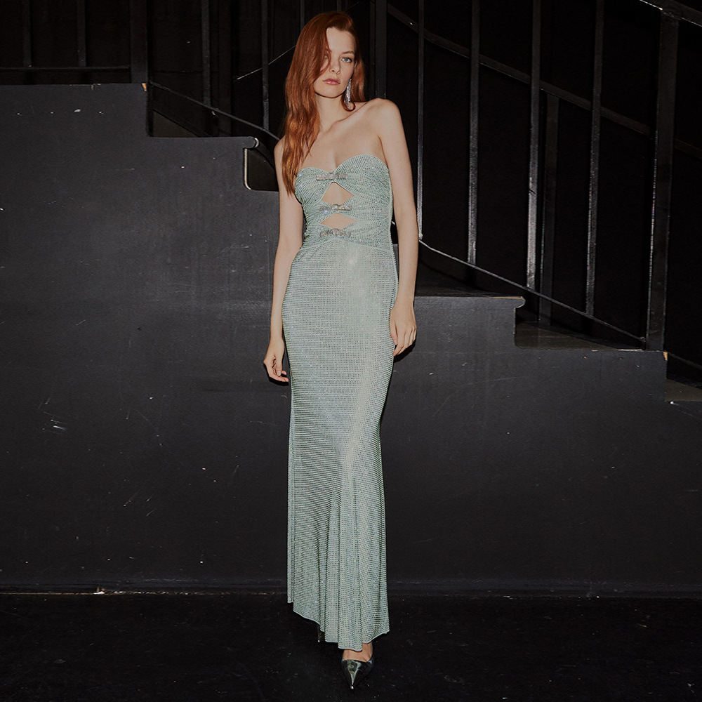 High-end European and American Women's New Heavy Industry Hot Drilling Solid Color Sexy Strapless dress Dress Bow Dress