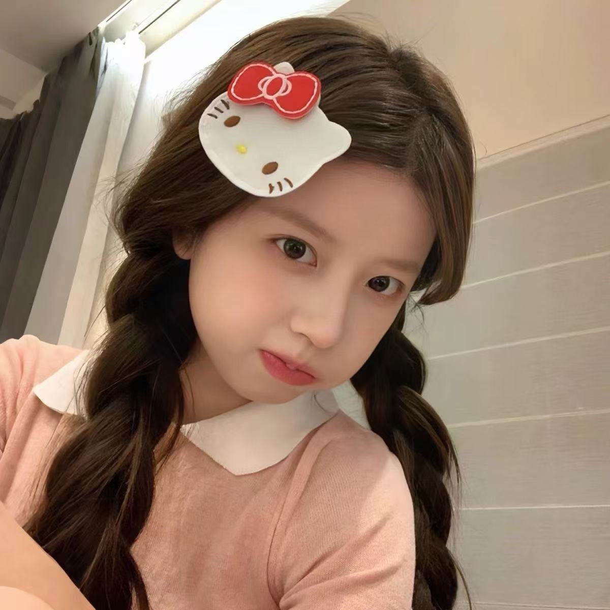 Super Cute Kt Cat Head Broken Hair Velcro Hairpin Makeup Mask Traceless Bangs Sticker Hair Sticker Wholesale