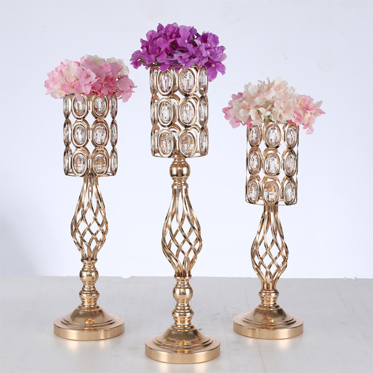 Nuevo metal de hierro forjado estilo europeo candelabros de cristal candelabros de torsión decoración de la mesa de comedor del hotel para decoración de boda para el hogar