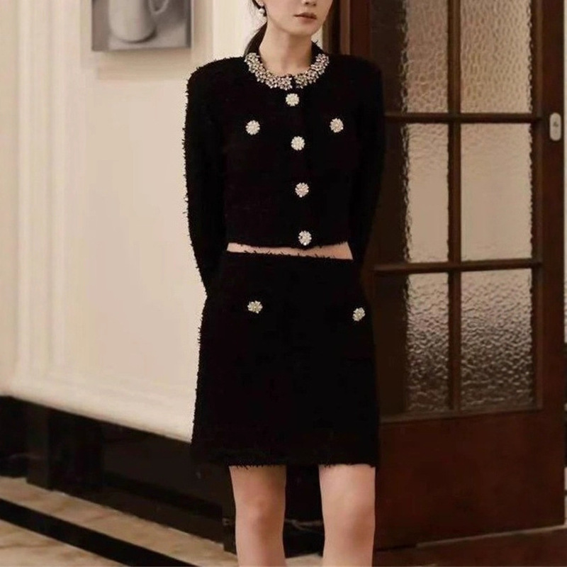 25 Autumn and Winter Designer Trendy Brand Socialite Elegant Temperament Light Business Style Flocked Diamond Embellished Small Fragrance Suit for Women