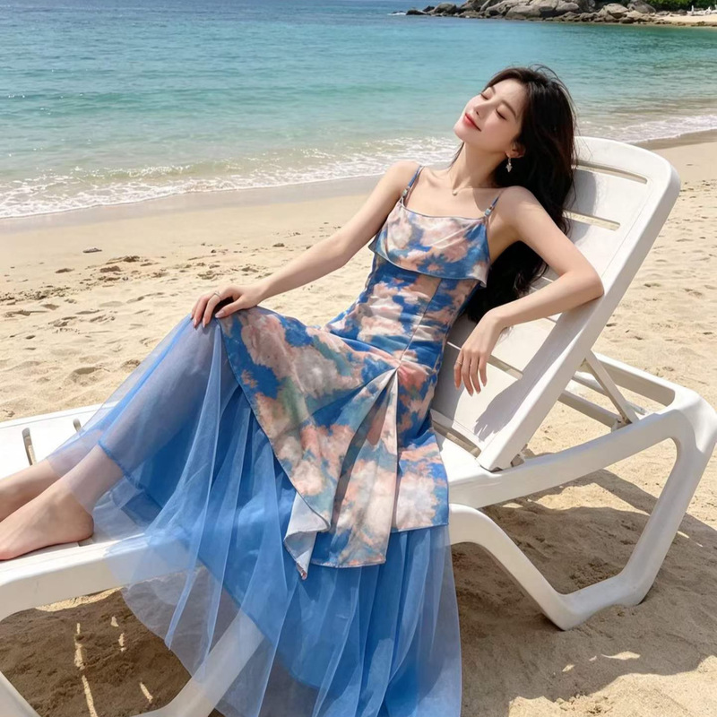 Highly Recommended! Slim-Fit 26 Summer New Style Bright Floral Gradient Print Mesh Skirt Hem Haze Blue Spaghetti Strap Dress Highly Recommended! Slim-Fit 26 Summer New Style Bright Floral Gradient Print Mesh Skirt Hem Haze Blue Spaghetti Strap Dress