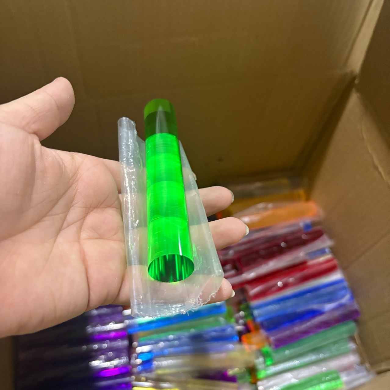 彩色PMMA棒 现货透明/加工亚克力棒 有机玻璃棒 扭纹/直线/气泡等