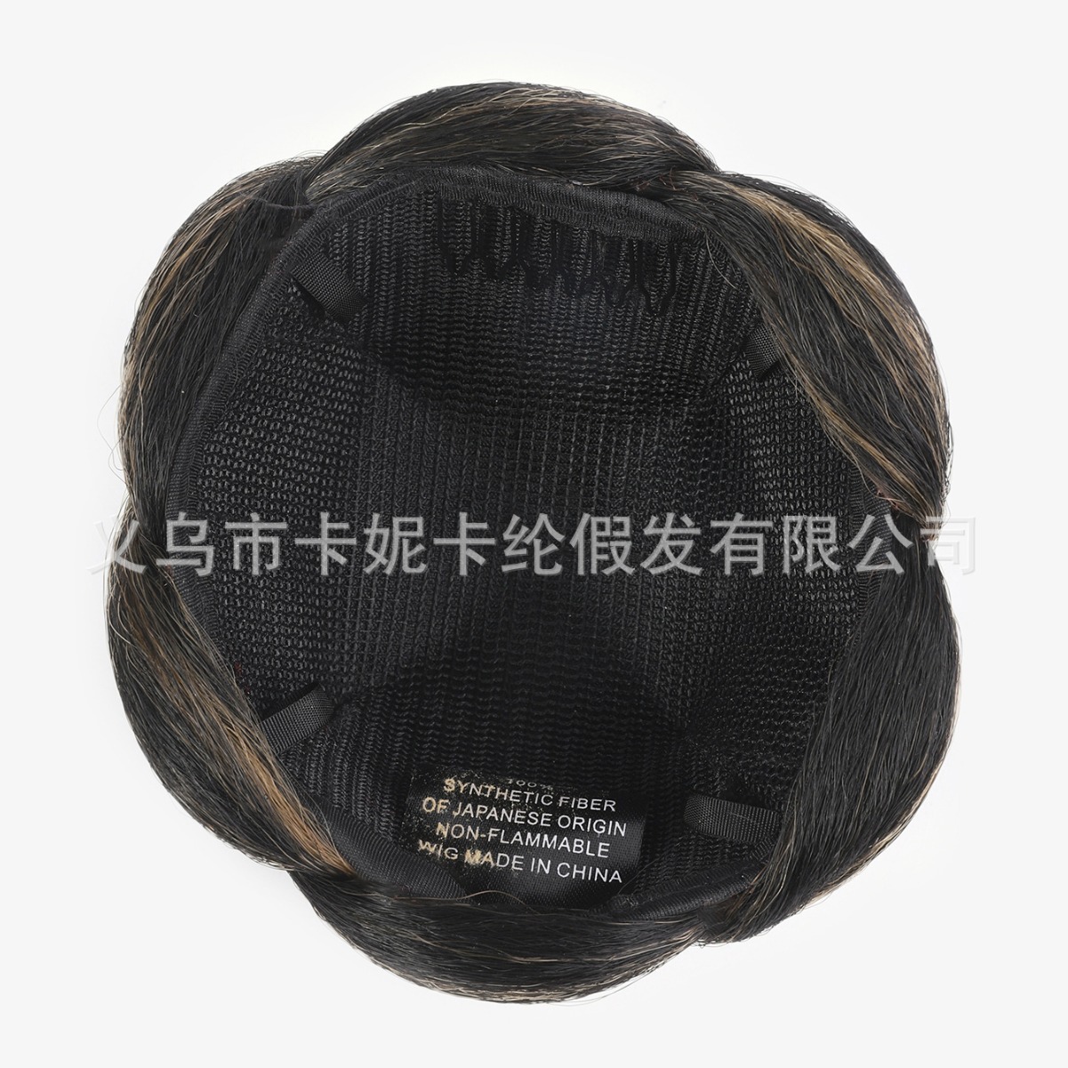 Nuevo cabello rizado corto estrellas disparar el mismo corto ligero estilo transpirable de alta calidad cubierta de cabeza esponjosa al por mayor en stock