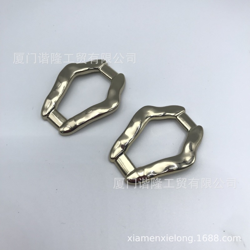 新型メーカーの卸売り金属の日の字はリンゴの金の靴のボタンの装飾の合金の帽子の蝶結びの部品を掛けます。|undefined