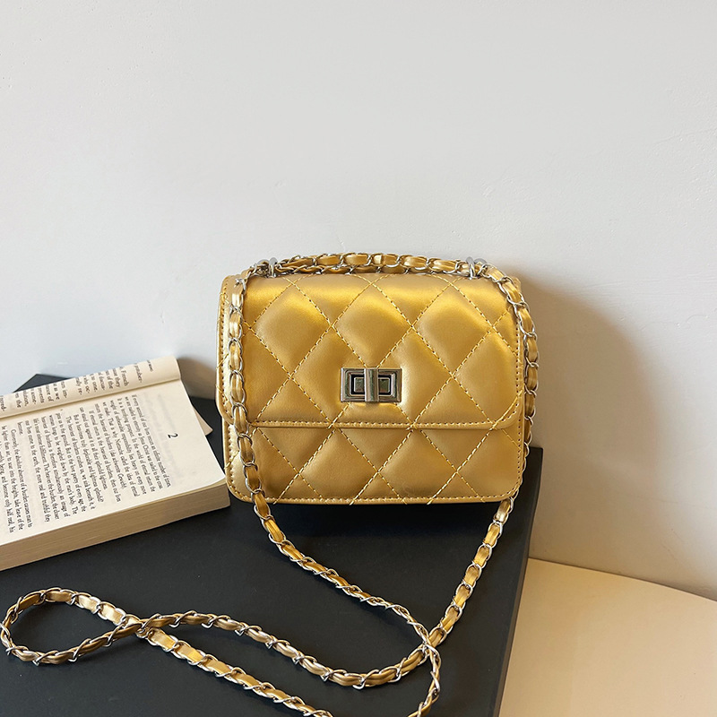 Mini bolso de plata para mujer 2024 nuevo bolso de cadena de diamantes de alta gama de moda bolso cuadrado pequeño de mensajero de un solo hombro